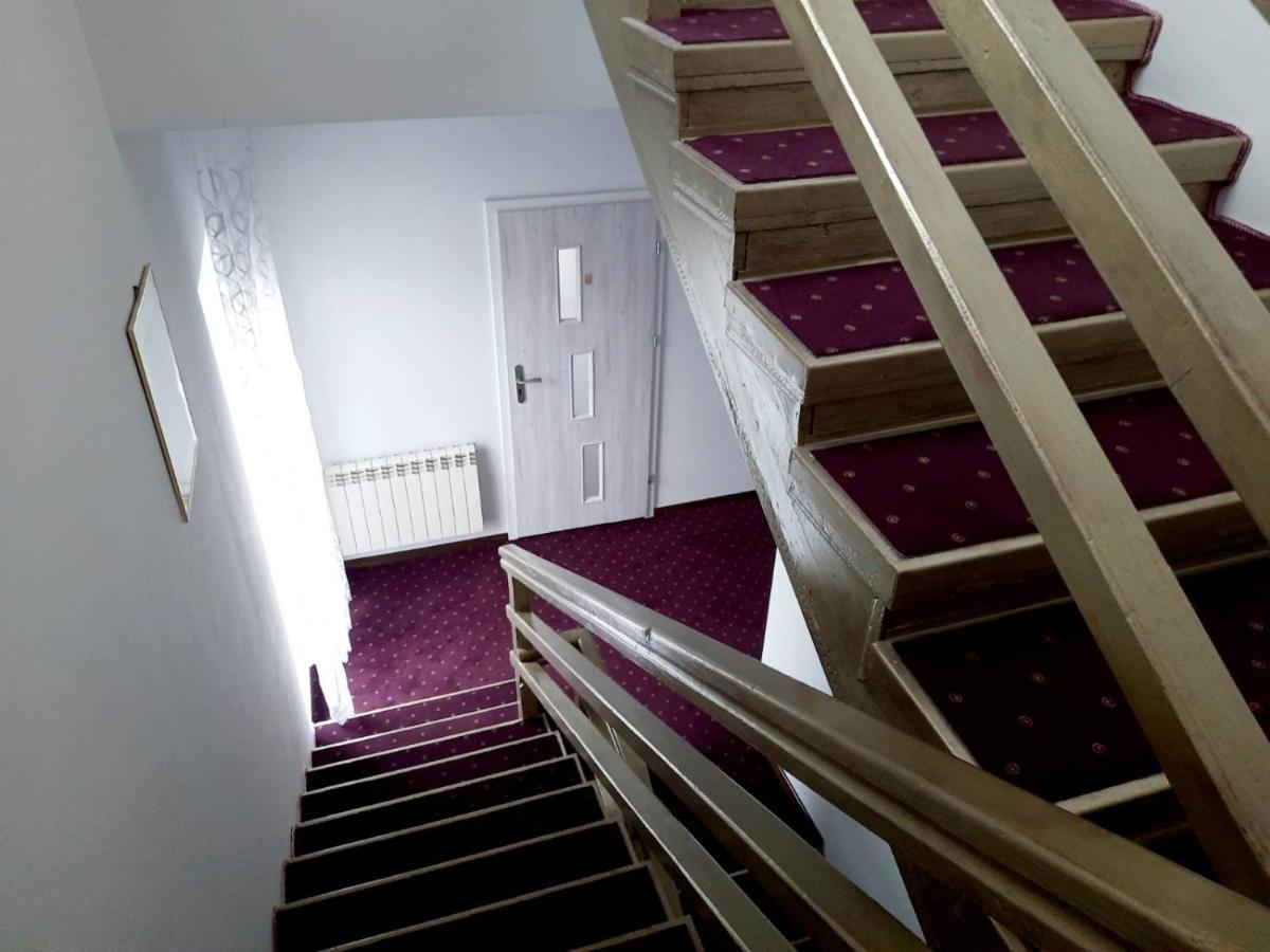 Milusia Muszyna Hotel ภายนอก รูปภาพ