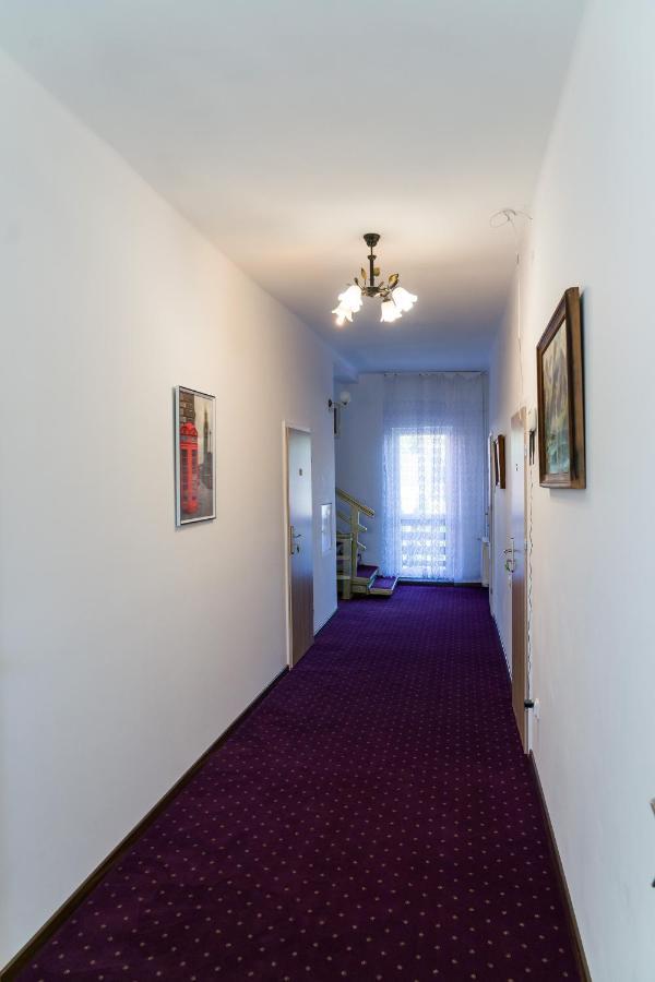 Milusia Muszyna Hotel ภายนอก รูปภาพ