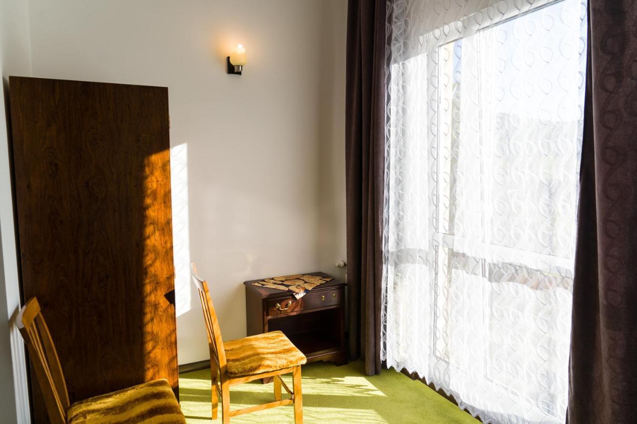 Milusia Muszyna Hotel ภายนอก รูปภาพ
